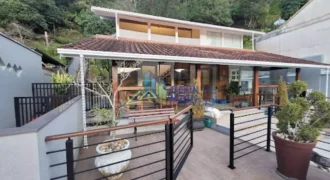 Casa à venda no Cascatinha, Nova Friburgo RJ