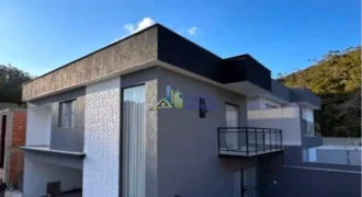 Casa à venda na Praça da Furunfa, no Alto das Braunes, Nova Friburgo RJ